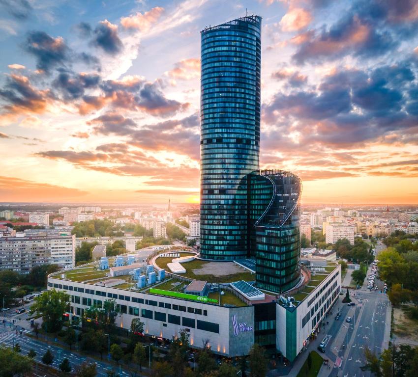 Sky Tower – realizacja Elsymco, Wrocław
